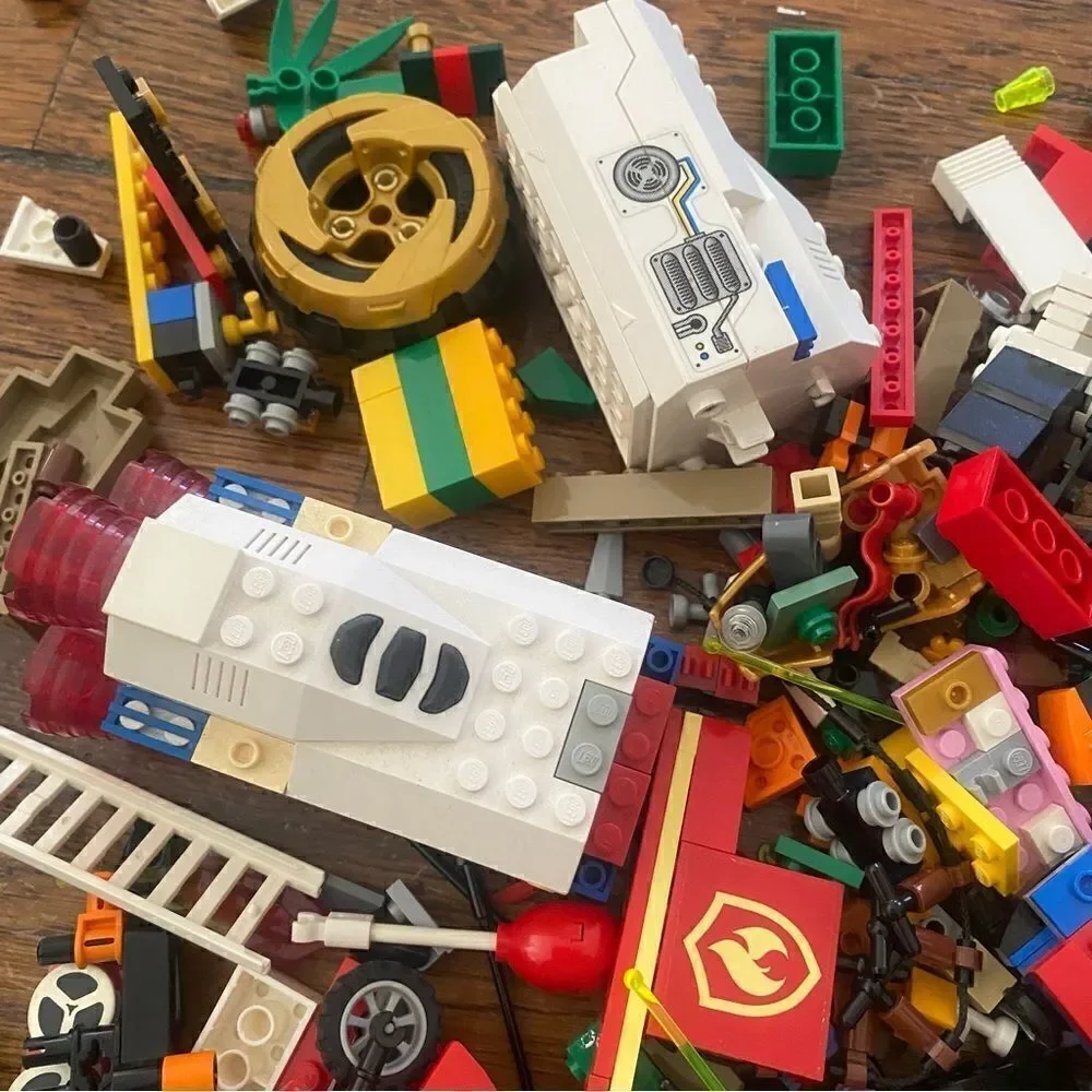 LEGO Mixed Pieces and Mixed Special Parts 1lb